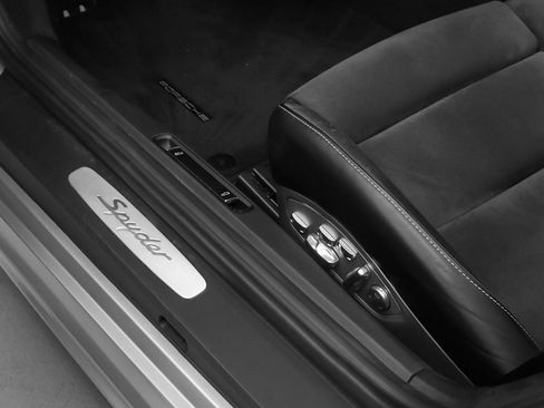 Used 2020 Porsche 718 Boxster Spyder image 30