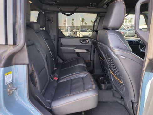 Used 2023 Ford Bronco Badlands w/ Sasquatch Package AWD/4WD image 19