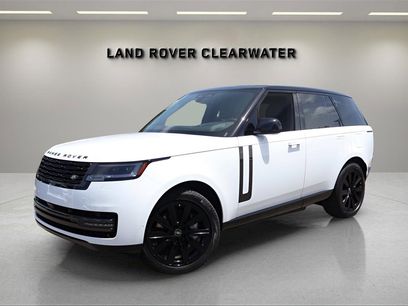 New 2025 Land Rover Range Rover SE