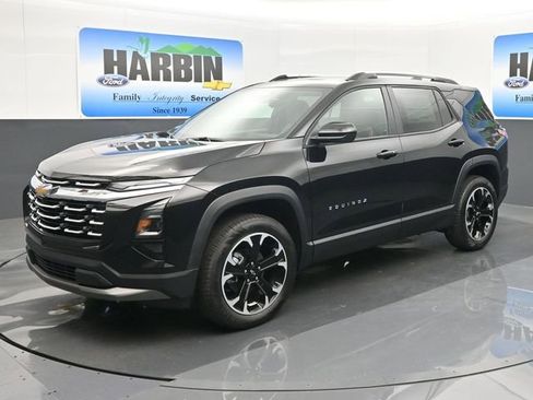 New 2026 Chevrolet Equinox LT w/ Convenience Package II image 1