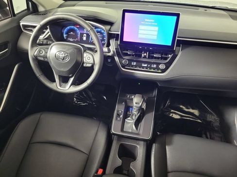 Used 2026 Toyota Corolla Cross XLE w/ Convenience Package AWD/4WD image 15