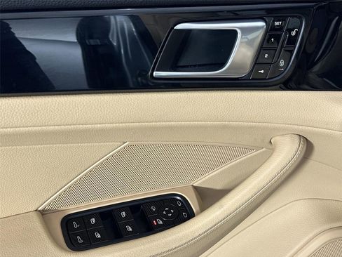 Used 2018 Porsche Panamera 4 AWD/4WD image 13