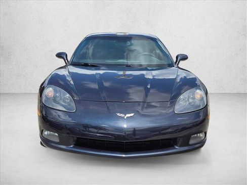 Used 2013 Chevrolet Corvette Coupe RWD image 2