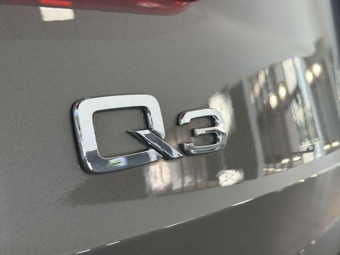Used 2022 Audi Q3 2.0T Premium Plus AWD/4WD image 36