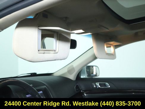 Used 2013 Lincoln MKT AWD image 20