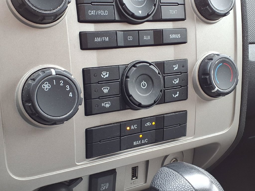 Used 2011 Ford Escape XLT w/ 201A Rapid Spec Order Code AWD/4WD image 21