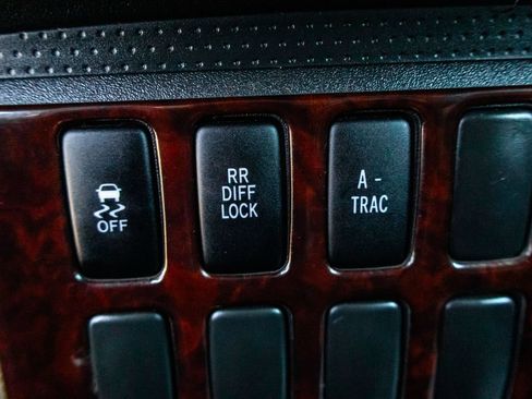 Used 2012 Toyota FJ Cruiser 4WD w/ Convenience Pkg image 37