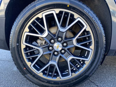 Used 2023 Chevrolet Blazer Premier w/ Driver Confidence II Package image 13