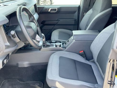 Used 2025 Ford Bronco Big Bend image 24