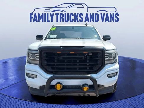 Used 2018 GMC Sierra 1500 SLT w/ All Terrain X Package AWD/4WD image 8
