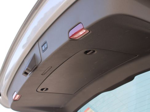 Used 2019 Porsche Cayenne image 58