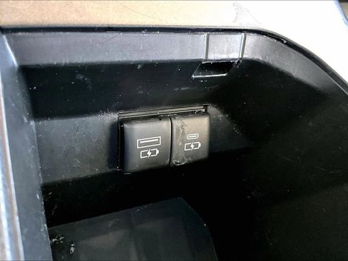 Certified 2024 Toyota Camry SE image 16