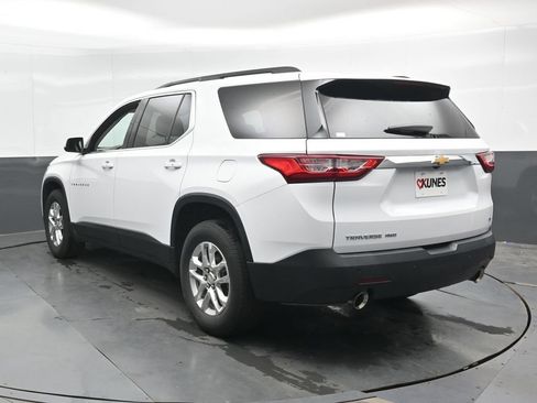 Used 2021 Chevrolet Traverse LT w/ LPO, Floor Liner Package AWD/4WD image 11
