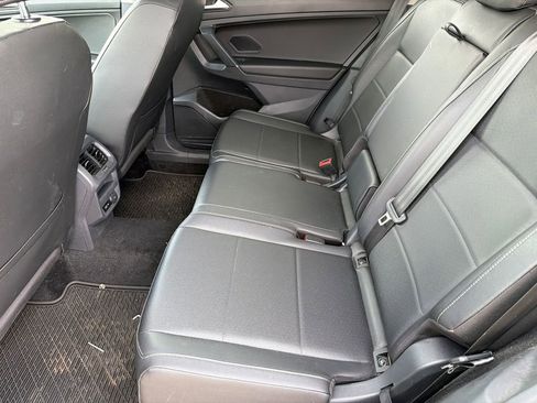 Used 2020 Volkswagen Tiguan SEL AWD/4WD image 20