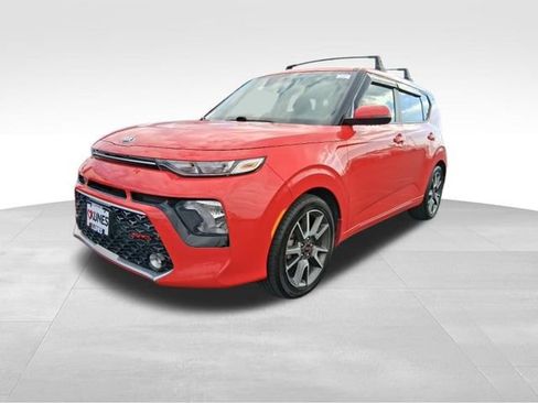 Used 2020 Kia Soul GT-Line w/ GT 2.0L Power Sunroof Package FWD image 3