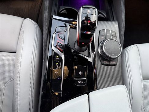 Certified 2022 BMW M5 w/ Executive Package image 23