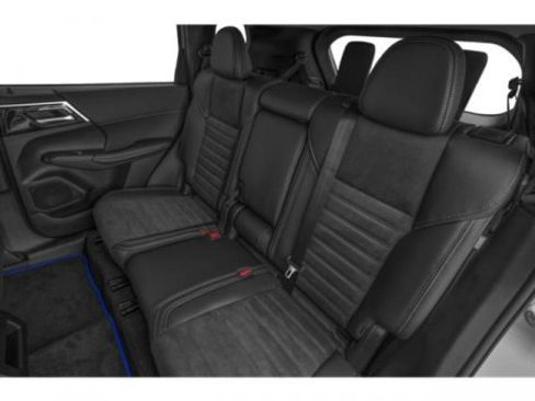 New 2025 Mitsubishi Outlander SE image 15