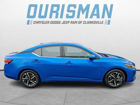 Used 2024 Nissan Sentra SV image 7