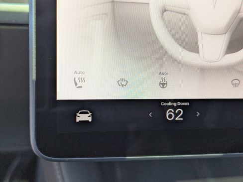 Used 2022 Tesla Model Y Performance image 25