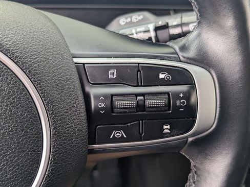 Used 2025 Kia Sportage SX image 29