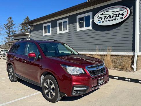 Used 2017 Subaru Forester 2.5i Premium image 2