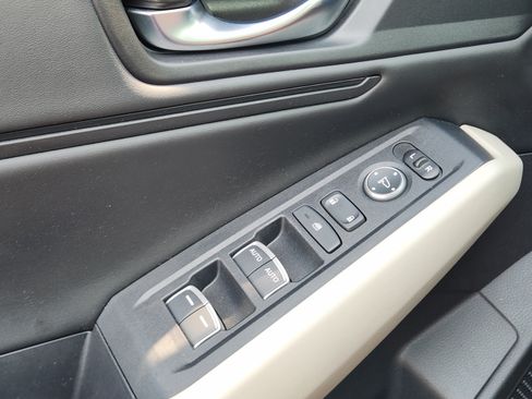 Used 2024 Honda Accord EX image 19