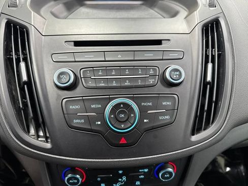 Used 2017 Ford Escape SE AWD/4WD image 19