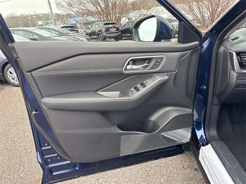 New 2026 Nissan Rogue Platinum w/ Platinum Premium Package image 21