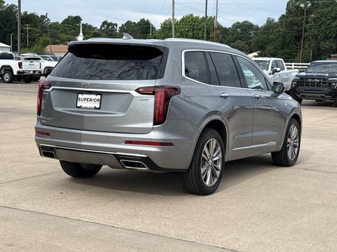 Used 2025 Cadillac XT6 Premium Luxury AWD/4WD image 3