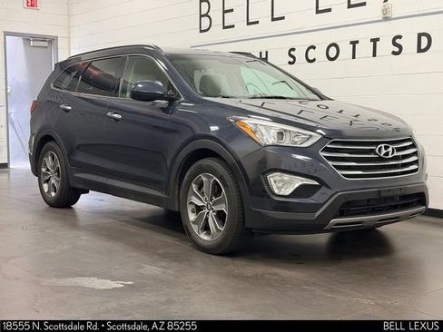 Used 2014 Hyundai Santa Fe GLS FWD image 2