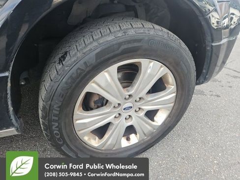 Used 2015 Ford Expedition Platinum image 4