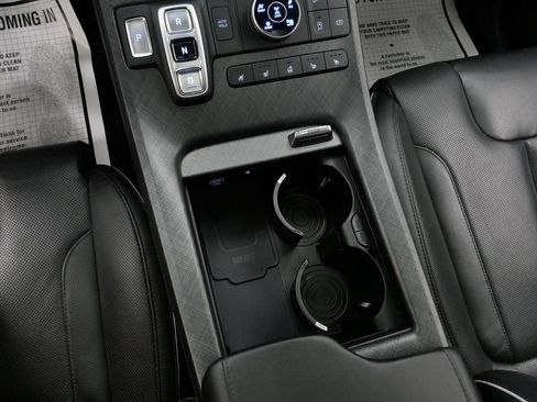 Used 2024 Hyundai Palisade Limited AWD/4WD image 31