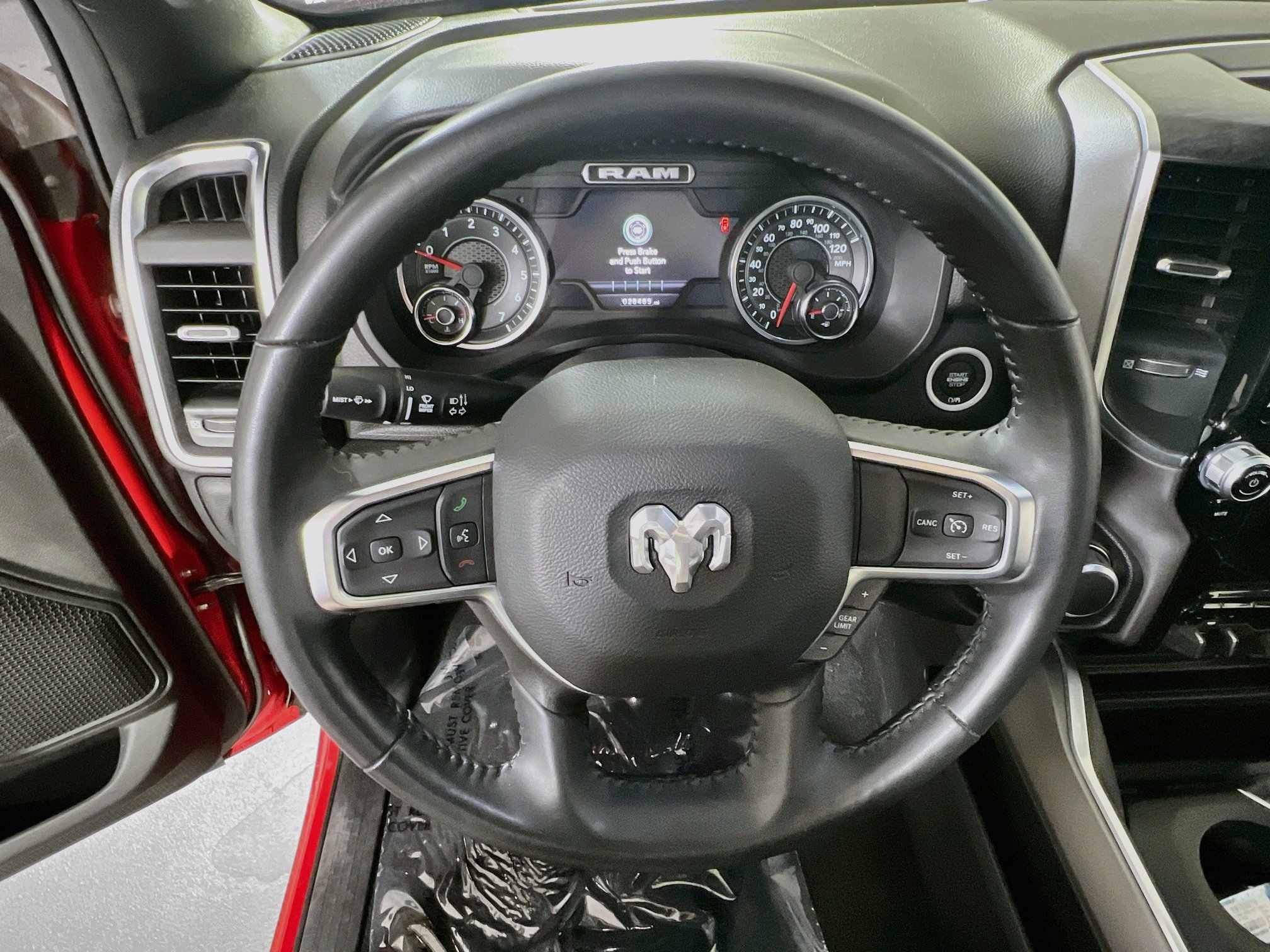 Used 2024 RAM 1500 Big Horn AWD/4WD image 11