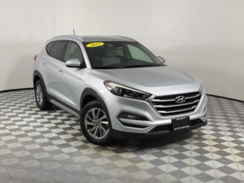 Used 2017 Hyundai Tucson SE w/ SE Popular Package 02 AWD/4WD image 2