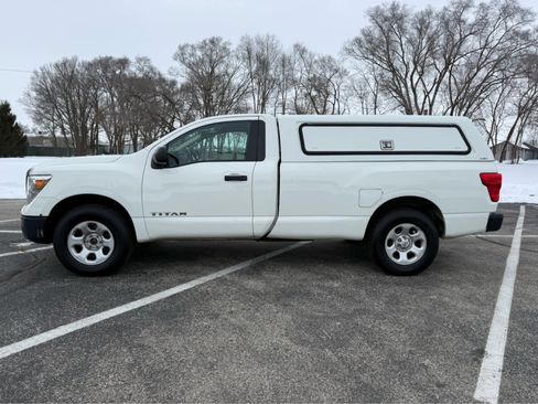 Used 2019 Nissan Titan S w/ S Utility Package image 3