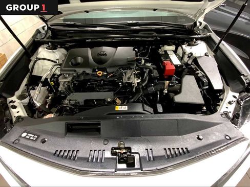 Certified 2020 Toyota Camry SE image 31
