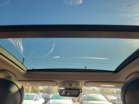 Used 2018 Genesis G80 3.8 w/ Option Group 02 image 18