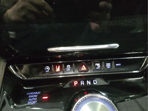 Used 2023 Jeep Wagoneer L Series II image 19