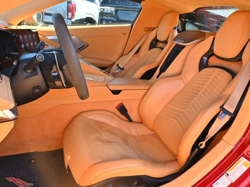 Used 2023 Chevrolet Corvette Stingray Premium Cpe w/ Z51 Performance Package image 6