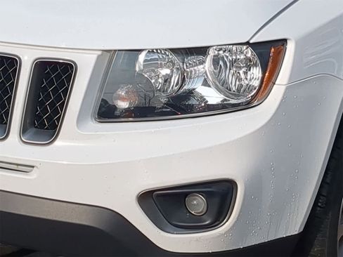 Used 2016 Jeep Compass Sport w/ Power Value Group image 18