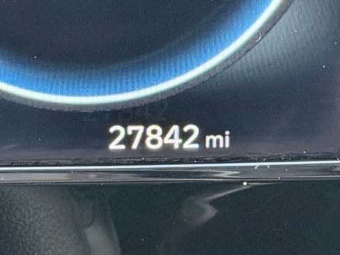 Certified 2021 Hyundai Elantra SEL w/ Convenience Package image 18