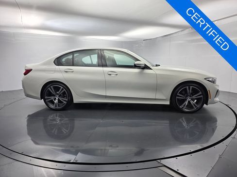 Used 2023 BMW 330i Sedan w/ Driving Assistance Package RWD image 3