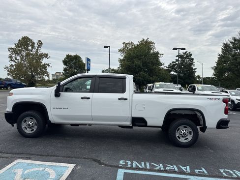 Used 2024 Chevrolet Silverado 2500 W/T w/ WT Convenience Package AWD/4WD image 11