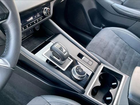 Used 2022 Mitsubishi Outlander SE image 14