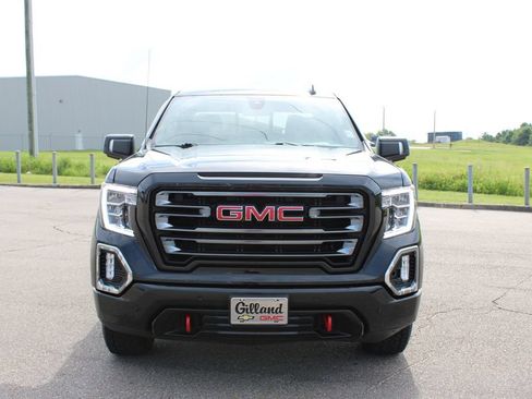 Used 2022 GMC Sierra 1500 AT4 w/ AT4 Premium Package AWD/4WD image 4