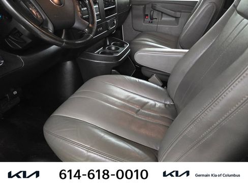 Used 2022 GMC Savana 2500 w/ Driver Convenience Package RWD image 17