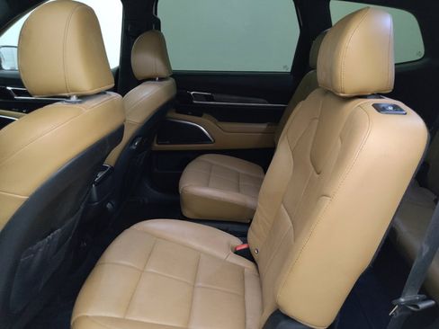 Used 2020 Kia Telluride SX FWD image 18