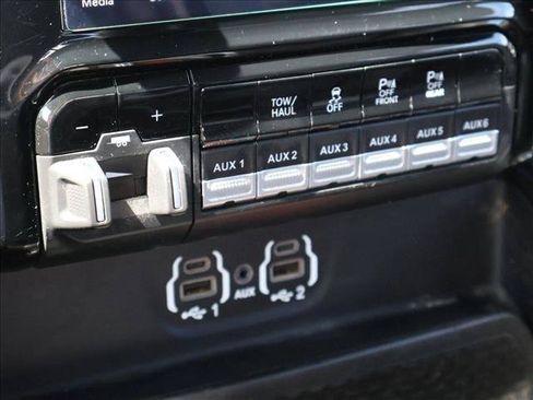 Used 2020 RAM 2500 Laramie w/ Night Edition AWD/4WD image 21