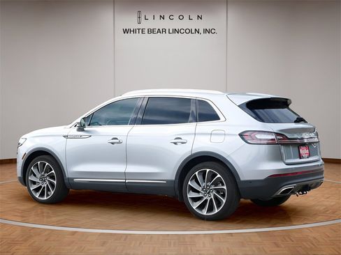 Used 2023 Lincoln Nautilus Reserve w/ Equipment Group 202A image 7