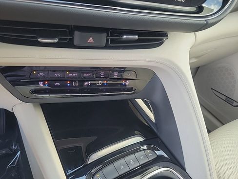 Certified 2023 Buick Envision Avenir FWD image 20